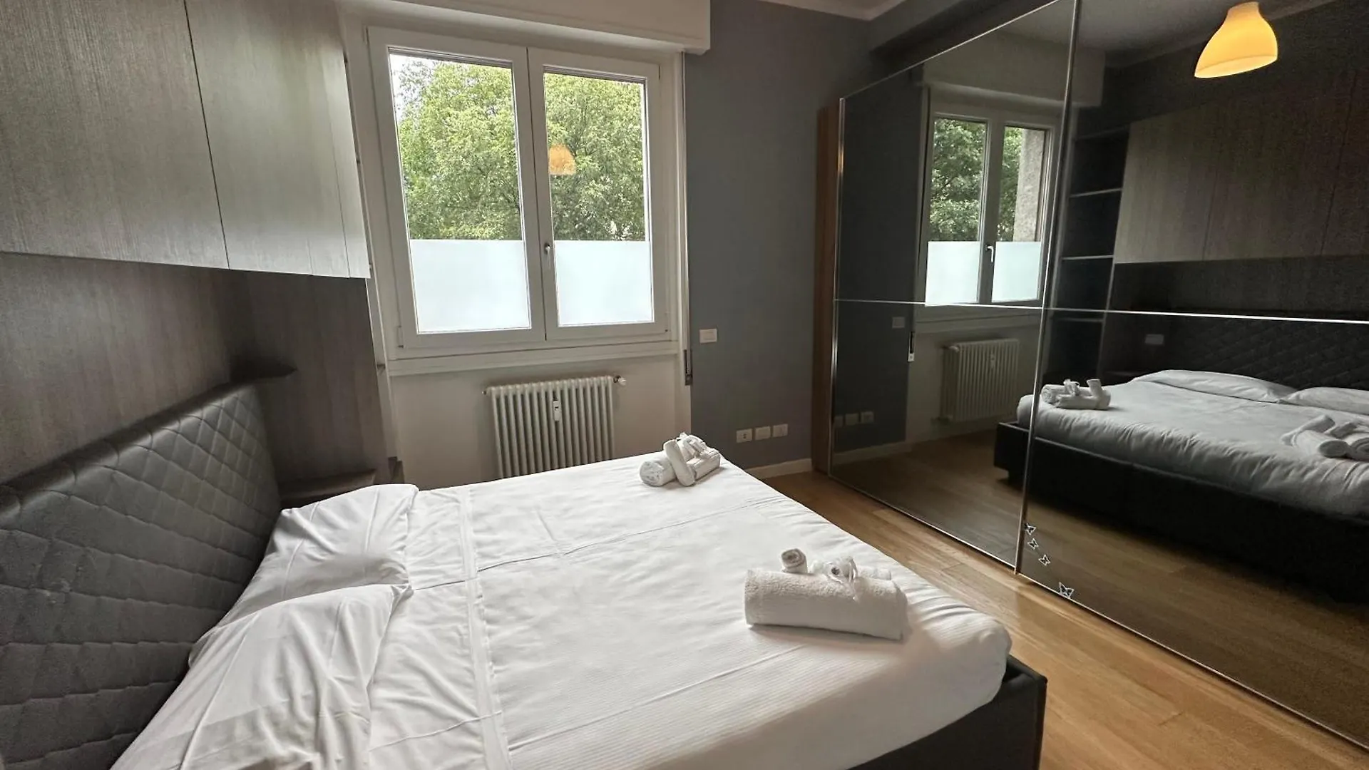 Metro Famagosta - Modern Suite Free Wifi & Parking Milan 0*,  Italy