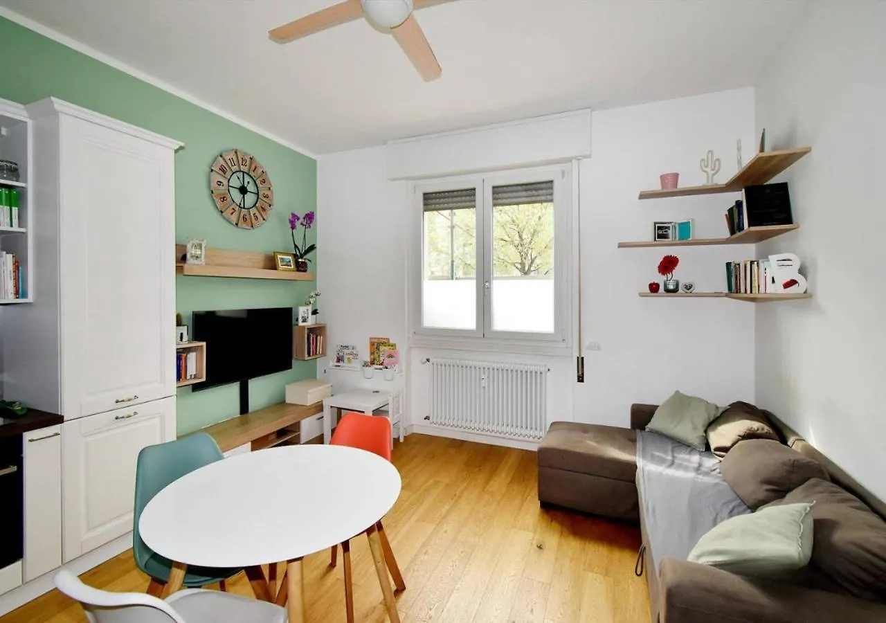 Lejlighed Metro Famagosta - Modern Suite Free Wifi & Parking Milano