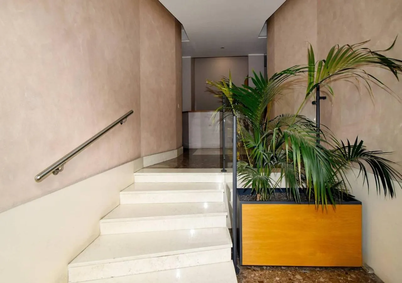 Metro Famagosta - Modern Suite Free Wifi & Parking Milano