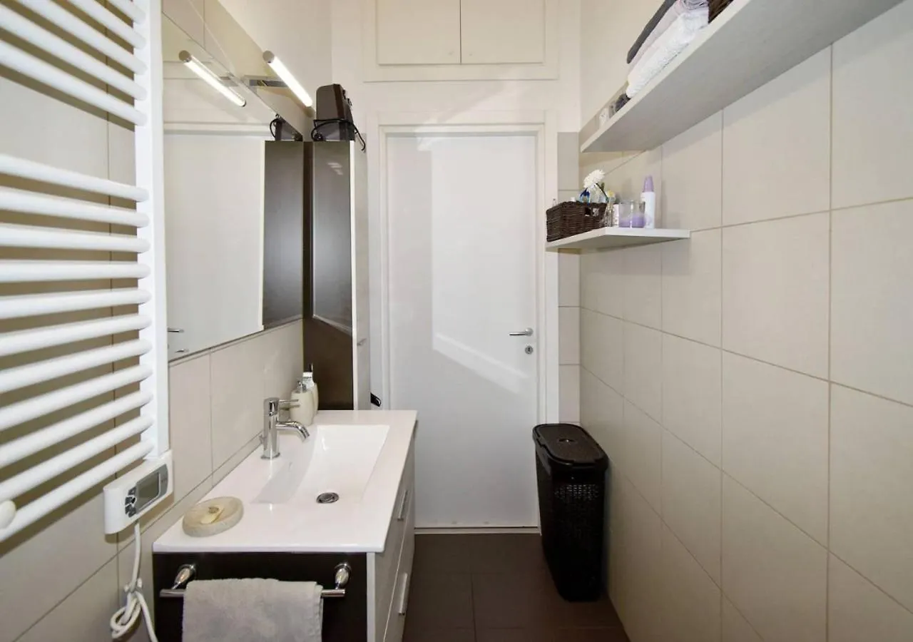 Metro Famagosta - Modern Suite Free Wifi & Parking Milano 0*,  Italien