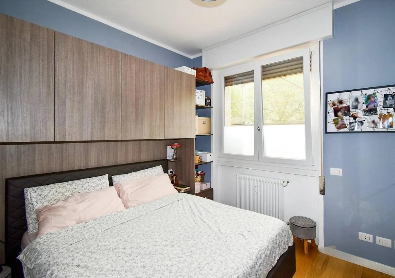 Metro Famagosta - Modern Suite Free Wifi & Parking Milano 0*,  Italien
