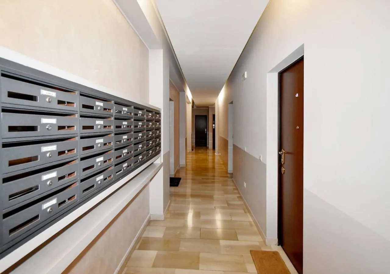 Metro Famagosta - Modern Suite Free Wifi & Parking location
